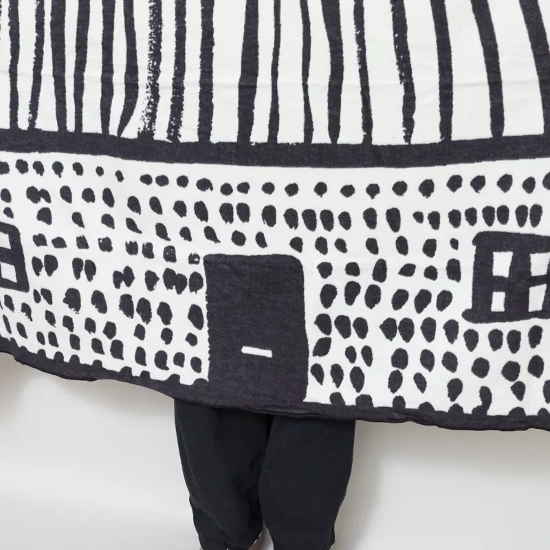 Donna Wilson House Cotton Throw Black White-2