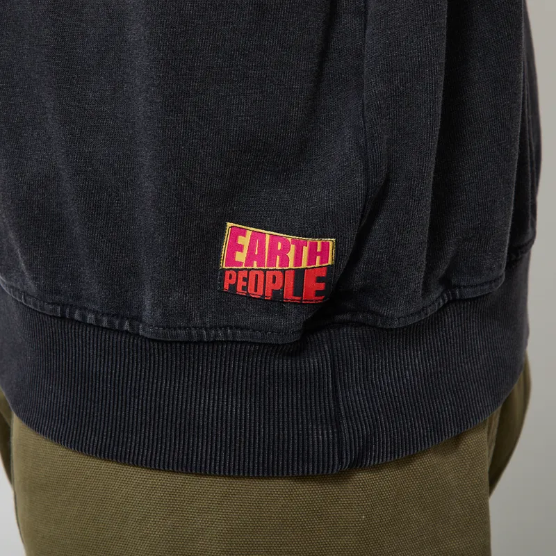 Earth People Relaxed Crewneck Black-7