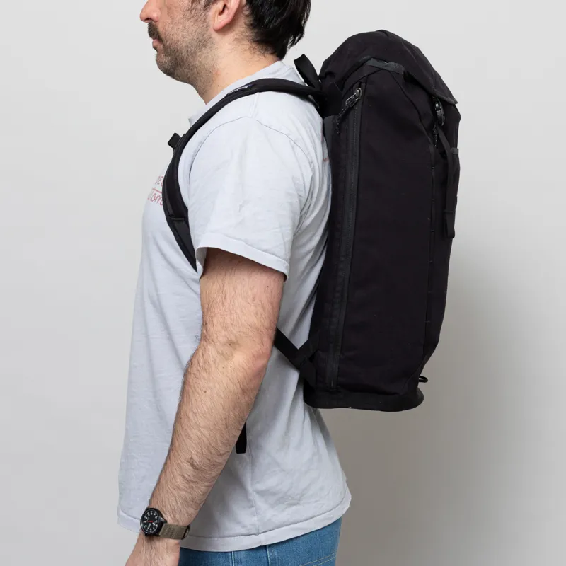 Patagonia Fieldsmith Lid Pack 28L Black-1