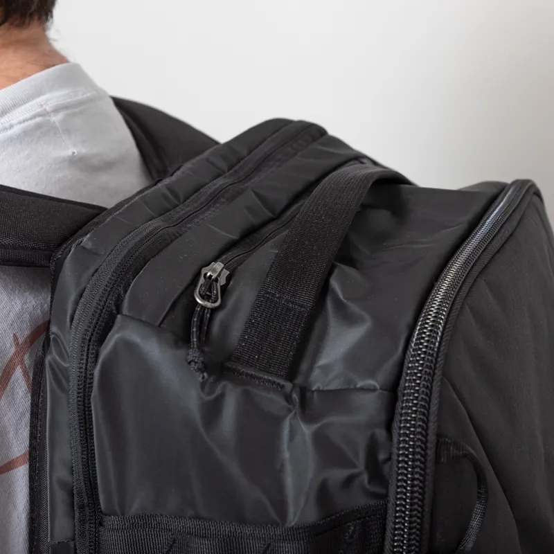 Patagonia Black Hole Mini MLC 30L Bag Black-8