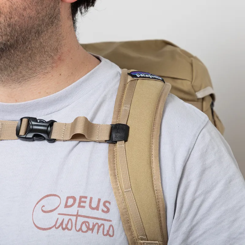 Patagonia Fieldsmith Lid Pack 28L Classic Tan-11