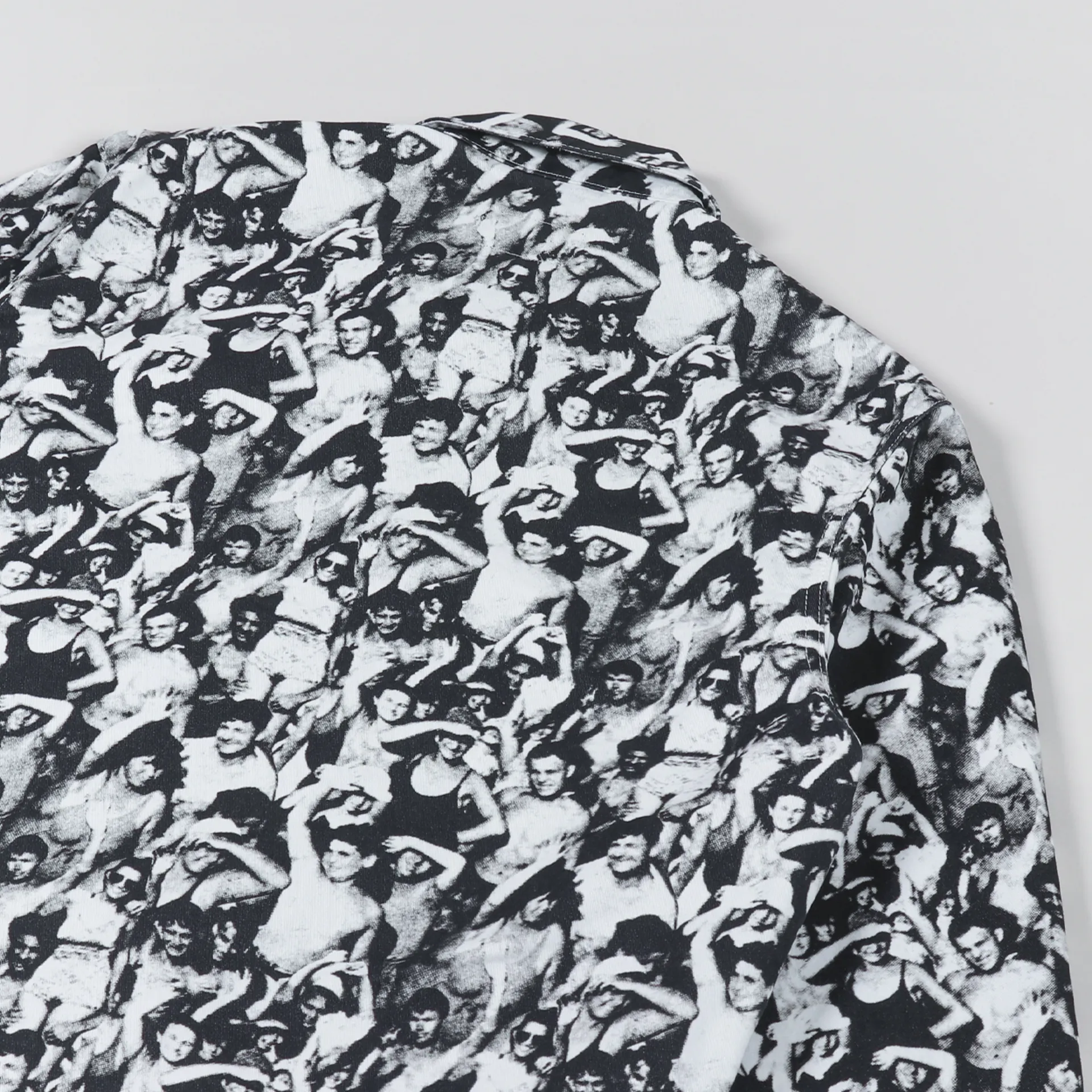 Stussy Mens Graphic Beach Mob Bing Jacket Black