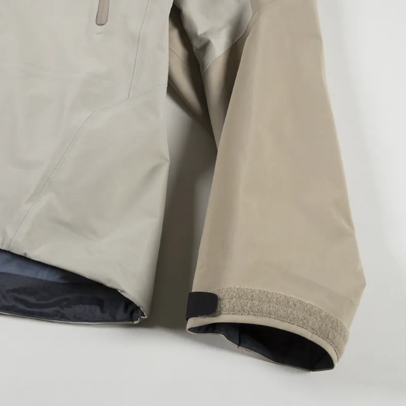 Arc'teryx Beta AR GORE-TEX Jacket Smoke Bluff-3
