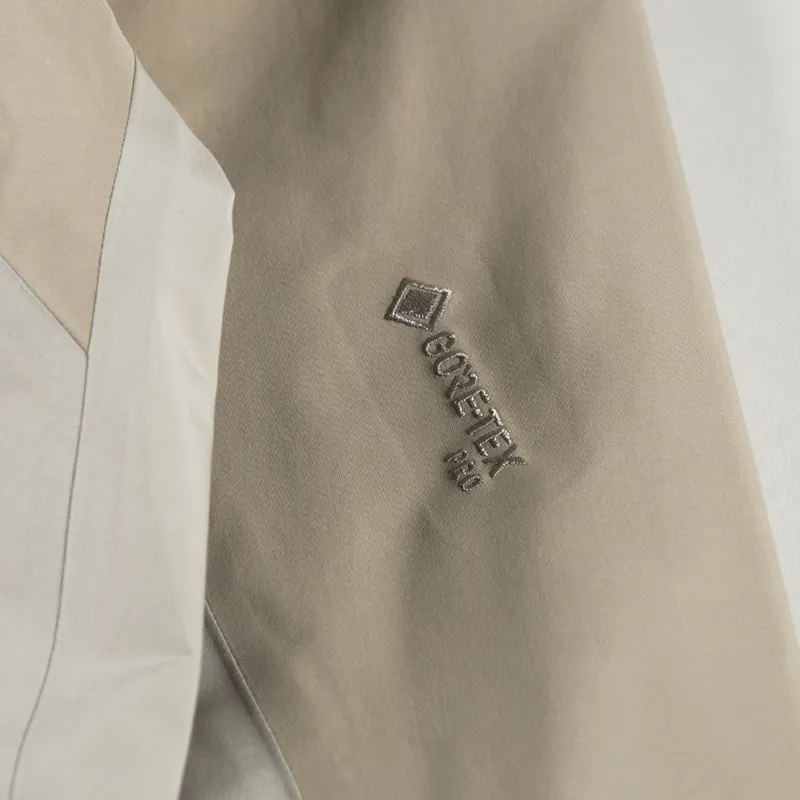 Arc'teryx Beta AR GORE-TEX Jacket Smoke Bluff-4