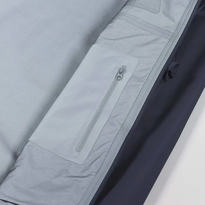 Arc'teryx Beta GORE-TEX Jacket Black Sapphire-8