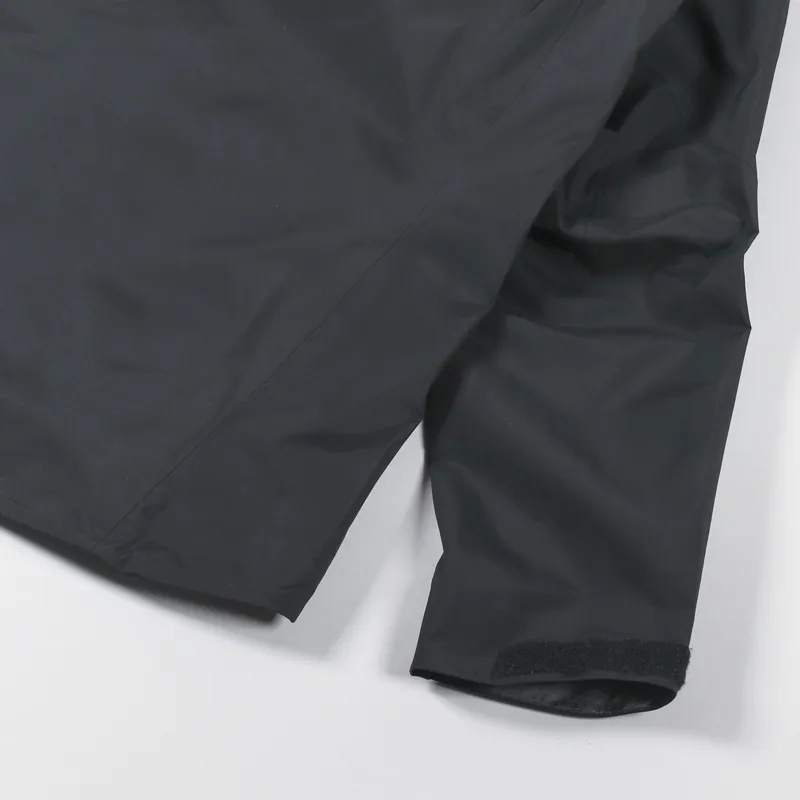 Arc'teryx Beta Long GORE-TEX Jacket Black-8
