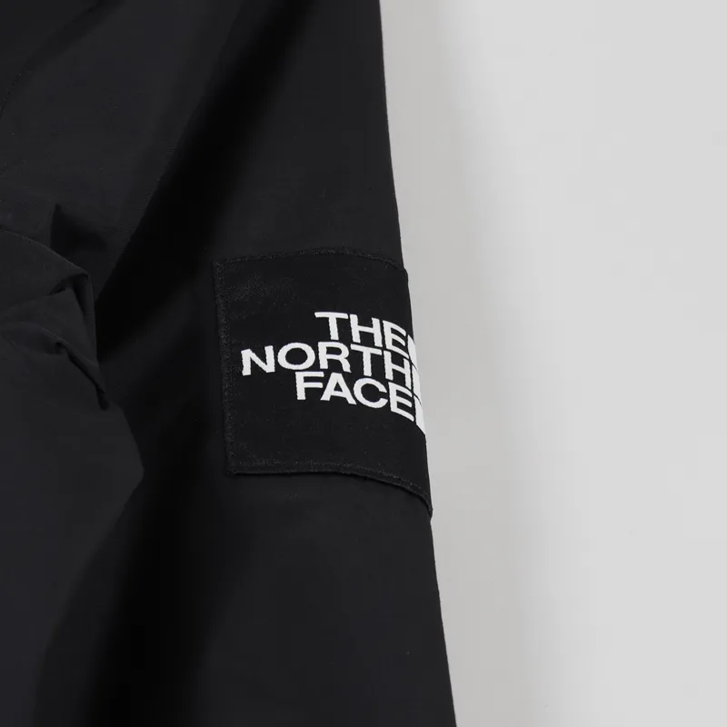 The North Face Metro Ex DryVent Jacket Black-11