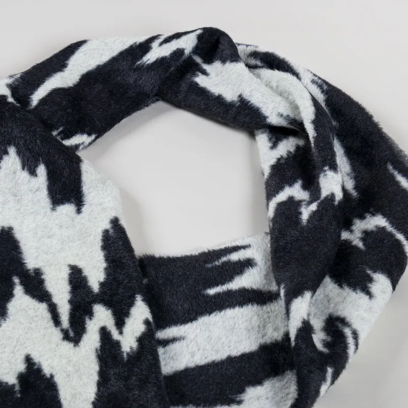 Fred Perry Womens Amy Zebra Scarf Ecru-3