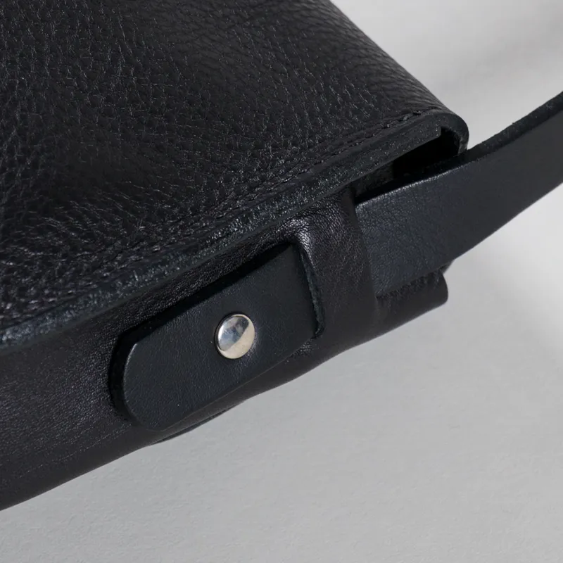 Kate Sheridan Womens Orbed Tab Bag Black-7