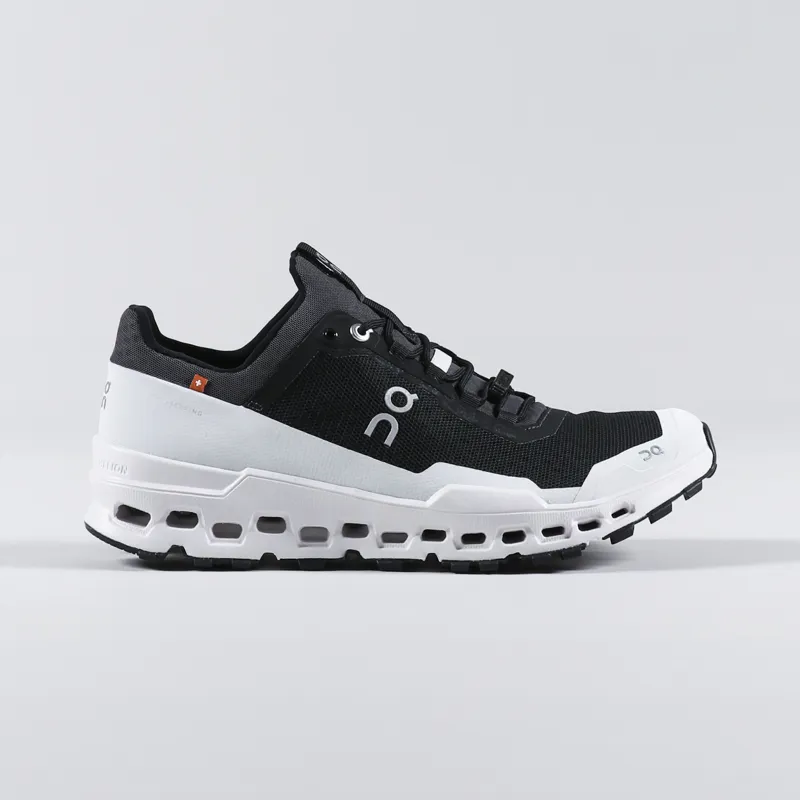 On Running Cloudultra Shoes Black White-4