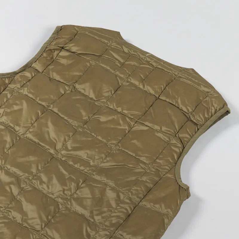 Taion Crew Neck Button Down Vest Beige-6