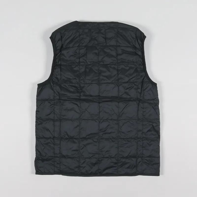 Taion Crew Neck Button Down Vest Black-3