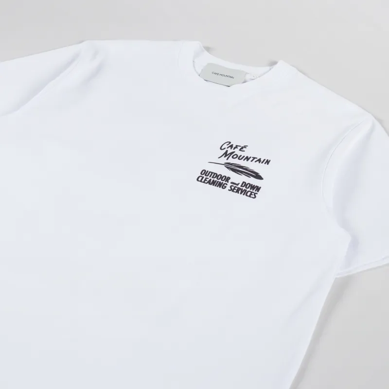 Cafe Mountain Down Cleaning Duck T Shirt White-3