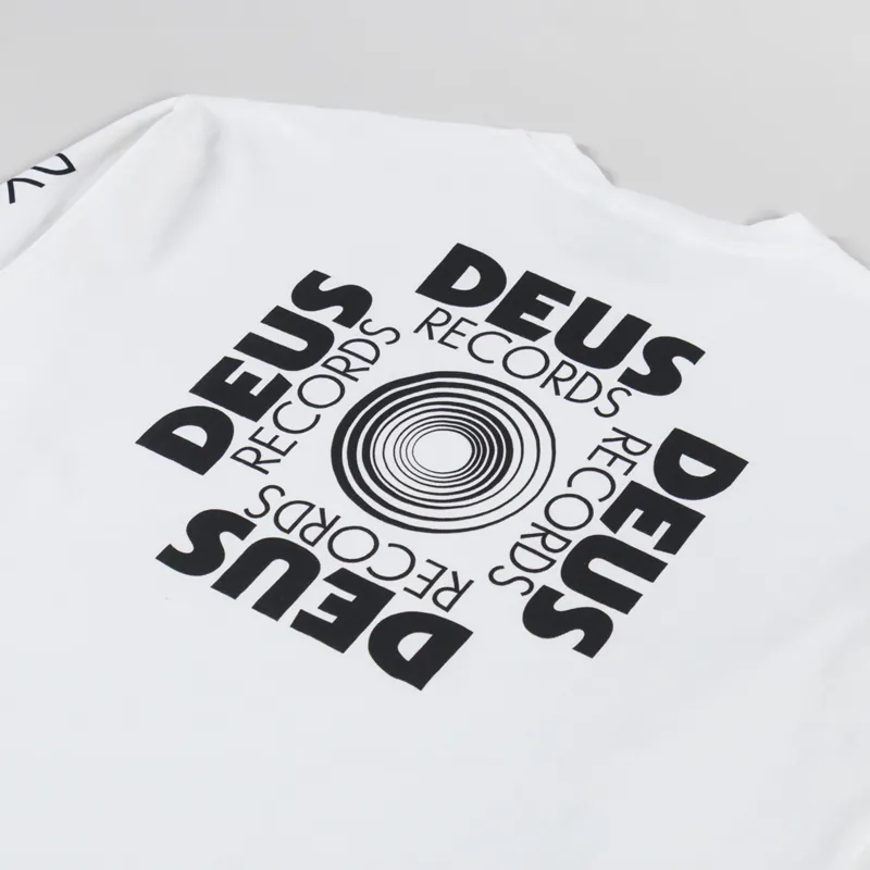 Deus Ex Machina Defacto Long Sleeve T Shirt Vintage White-4