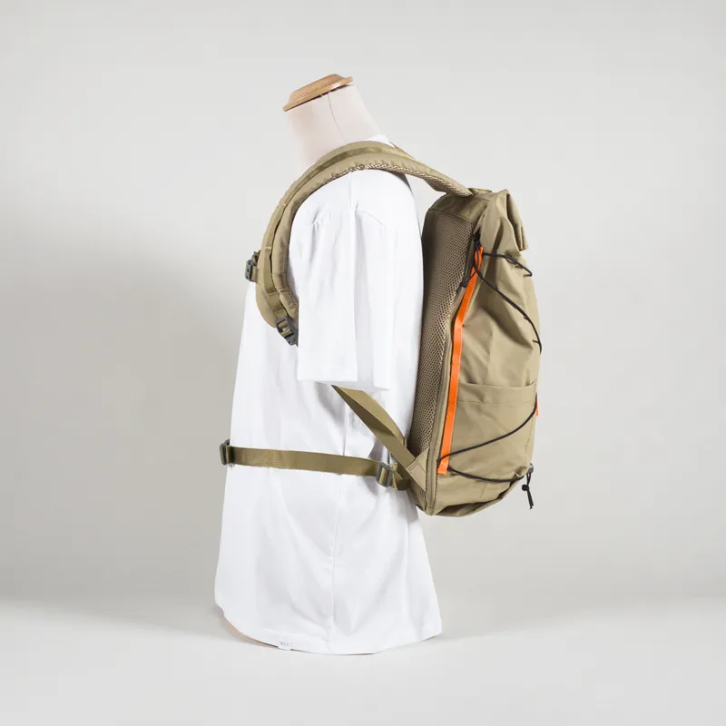Elliker Dayle Roll Top Backpack 21/25L Sand-3