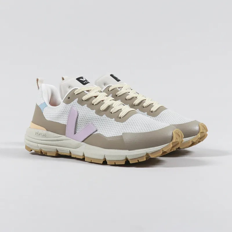 Veja Womens Dekkan Alveomesh Shoes Natural Parme