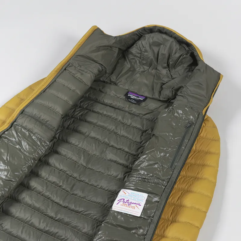 Patagonia Down Sweater Hoody Cabin Gold-4