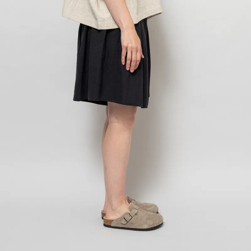 Kate Sheridan Womens Linen Pleat Play Shorts Black-4