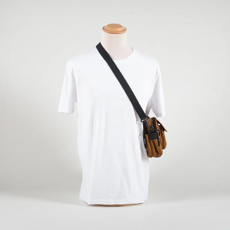 Carhartt WIP Essentials Bag Small Deep H Brown-2