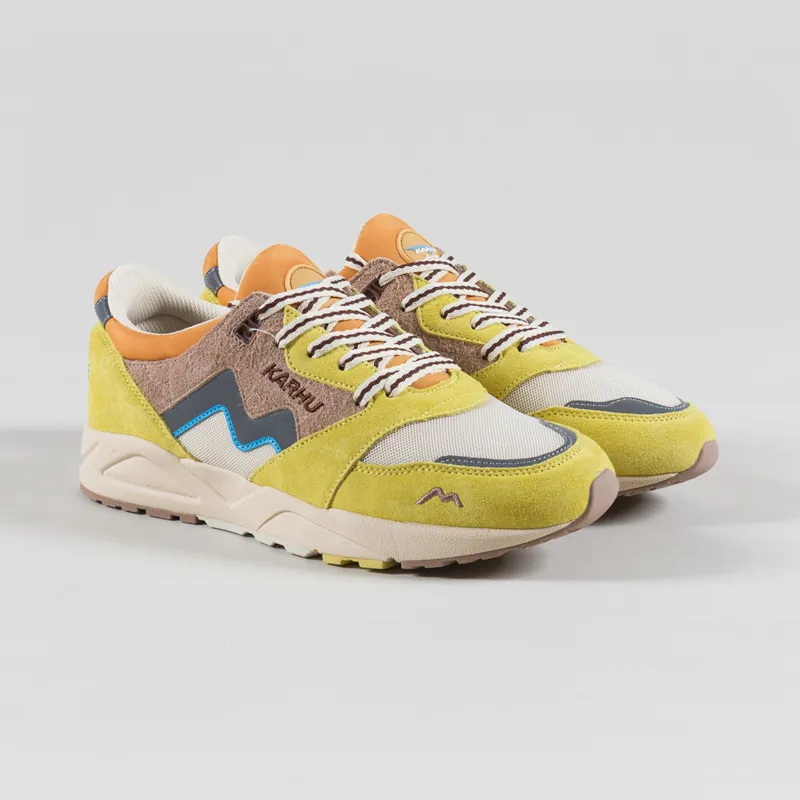 Karhu Aria 95 Shoes Cream Gold Warm Taupe