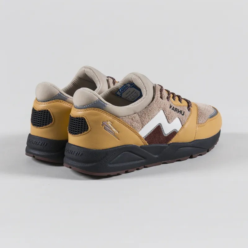 Karhu Aria 95 Shoes Oak Buff White-1