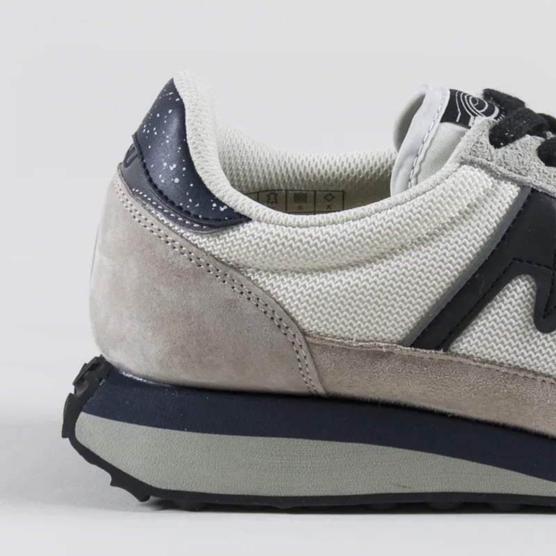 Karhu Mestari Control Shoes Silver Lining Jet Black-4