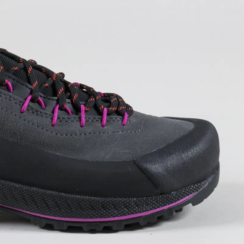 La Sportiva Womens TX4 Evo GORE-TEX Shoes Carbon Springtime-5