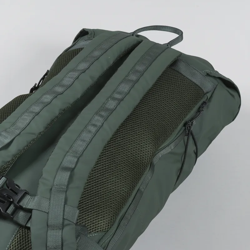 Elliker Wharfe Flap Over Backpack 22L Green-3