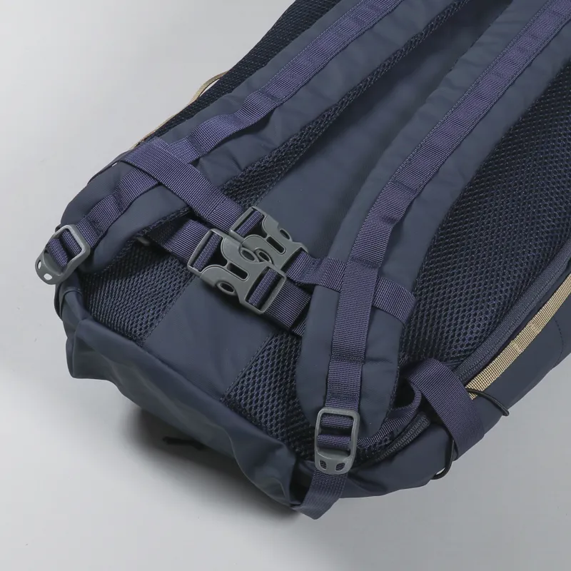 Elliker Wharfe Flap Over Backpack 22L Navy-5