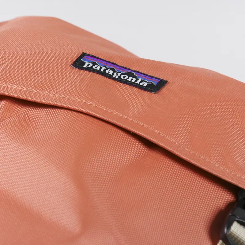 Patagonia Fieldsmith Lid Pack 28L Quartz Coral Orange Bag