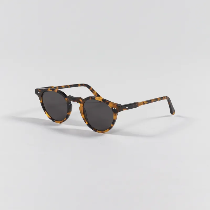 Monokel Forest Sunglasses Havana Grey Solid Lens