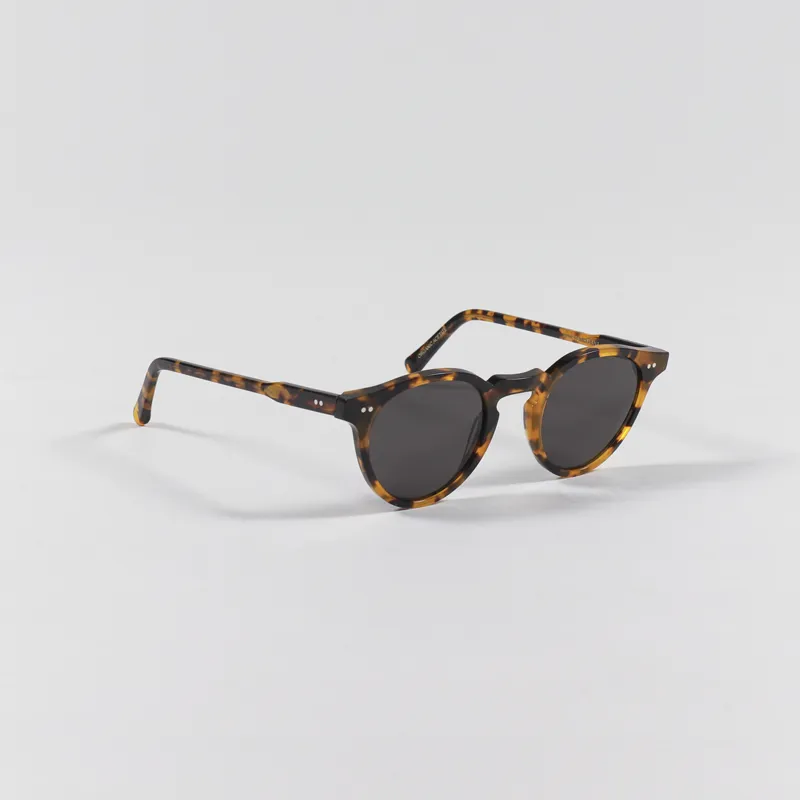 Monokel Forest Sunglasses Havana Grey Solid Lens-4