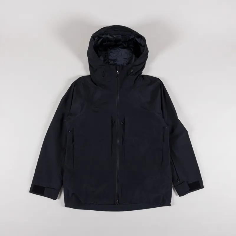 Goldwin Mens GORE-TEX 2L Waterproof Jacket Black Goldwin Mens GORE-TEX 2L Waterproof Jacket Black