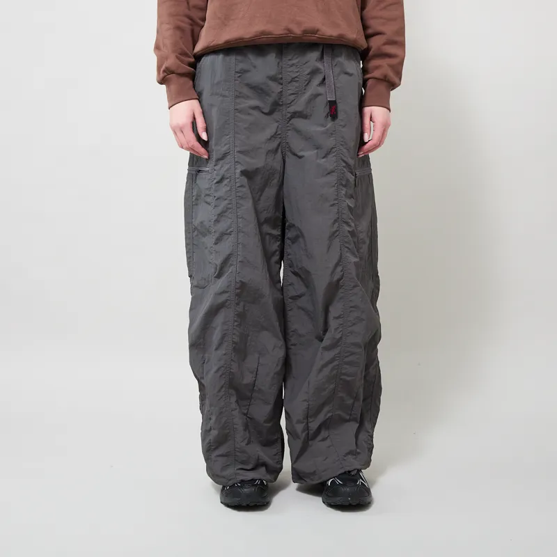 Gramicci Womens Nylon Loose Balloon Pants Carbon-1