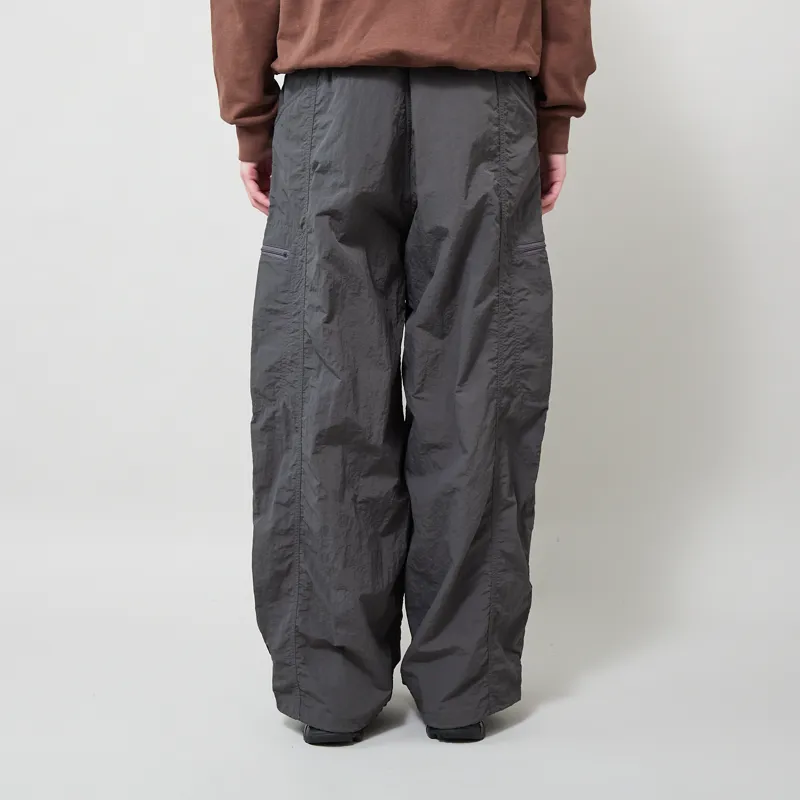 Gramicci Womens Nylon Loose Balloon Pants Carbon-2