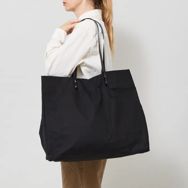 Kate Sheridan Womens Giga Tote Bag Black-1
