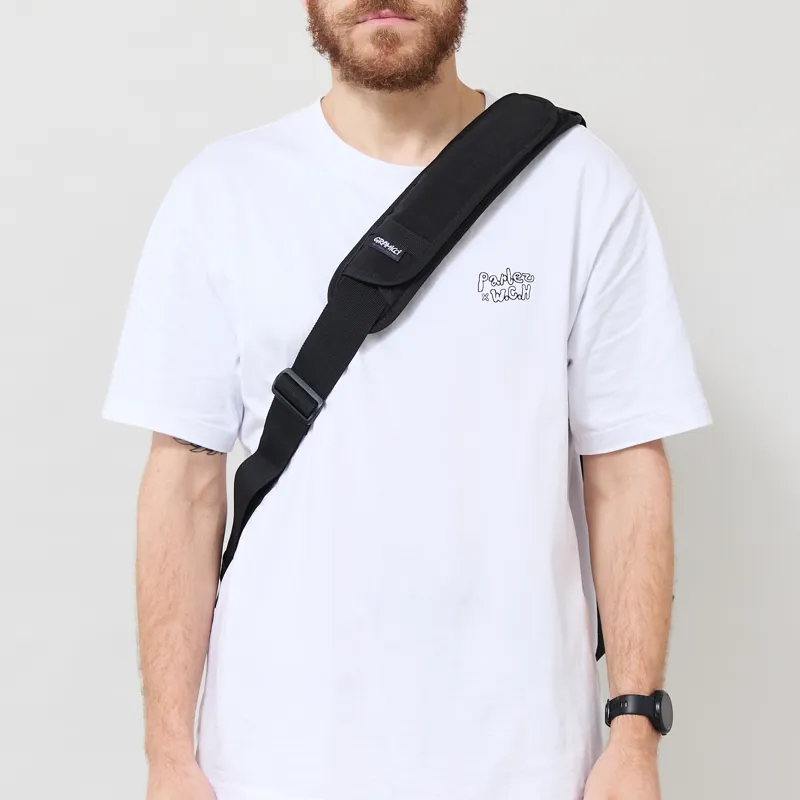 Gramicci Messenger Bag Black-4