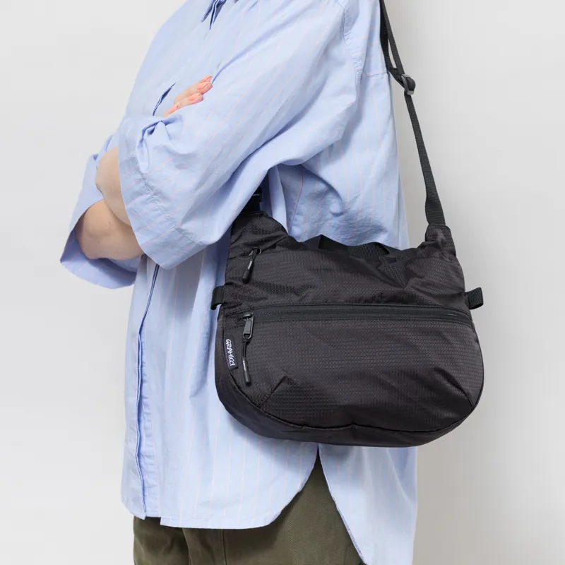 Gramicci Womens Field Sacoche Black-2