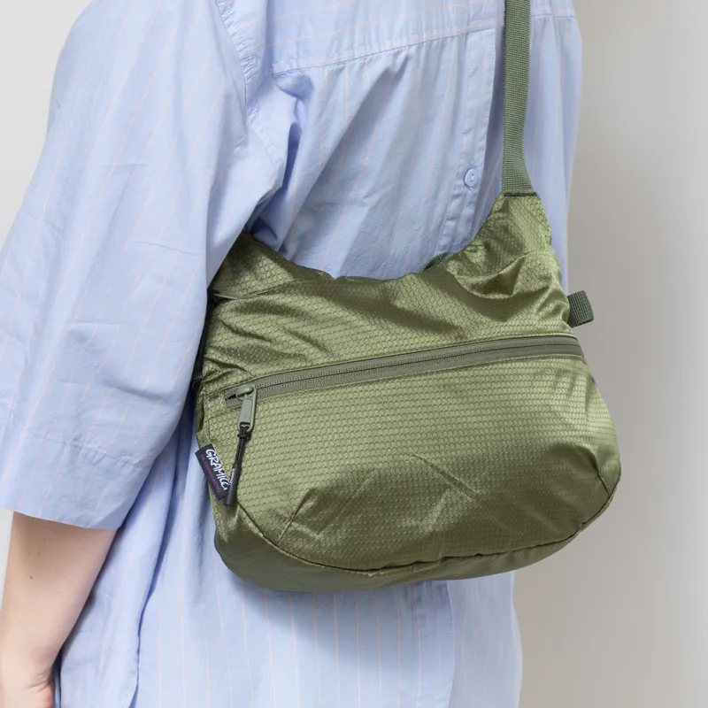 Gramicci Womens Field Sacoche Olive-3