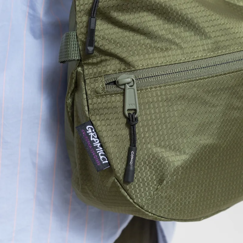 Gramicci Womens Field Sacoche Olive-5