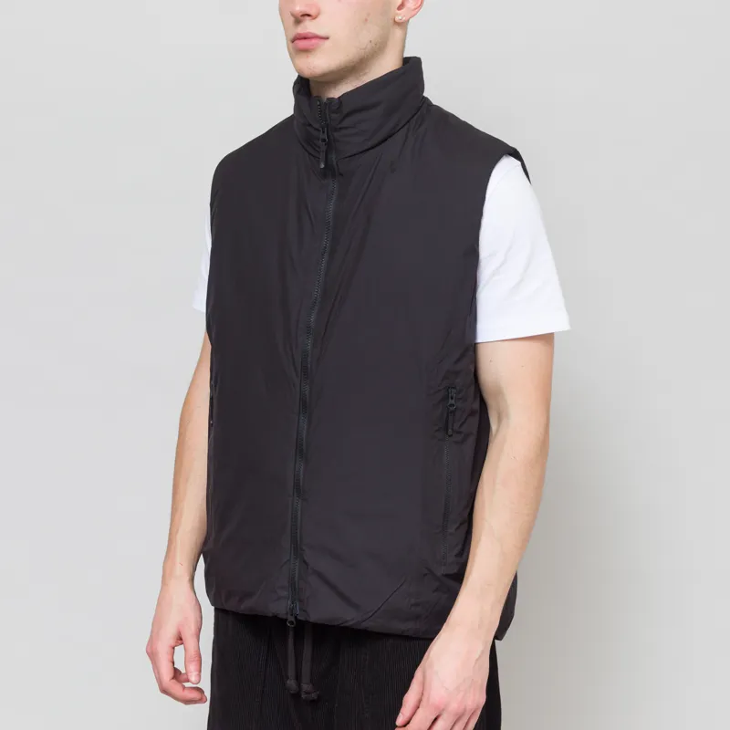 Goldwin GORE-TEX WINDSTOPPER Vest Black-1