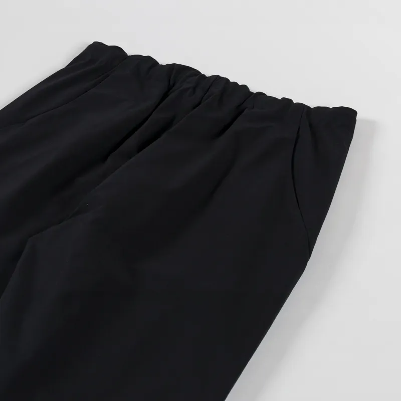 Goldwin One Tuck Tapered Stretch Pants Black-4