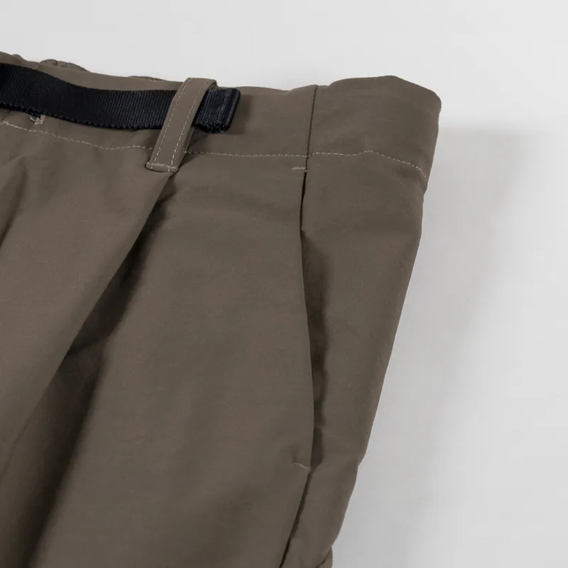 【2plan】Depth One Tuck Basic Slacks One Tuck Straight Pants – Goldwin Europe