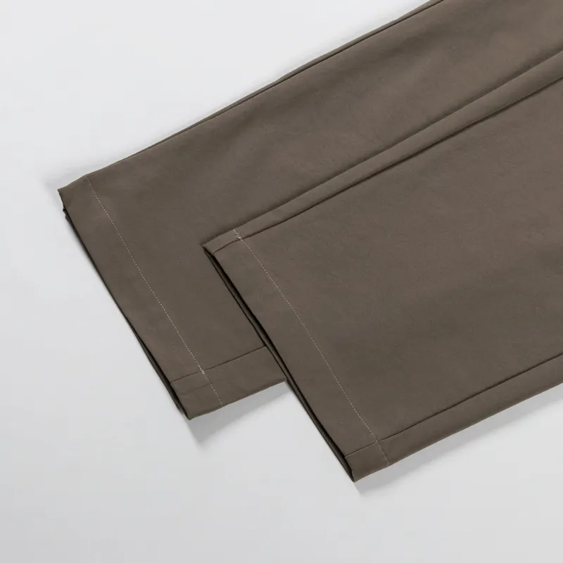 Goldwin One Tuck Tapered Stretch Pants Taupe Grey-4