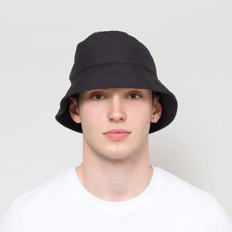 Goldwin WINDSTOPPER BY GORE-TEX LABS Reversible Bucket Hat Black-1