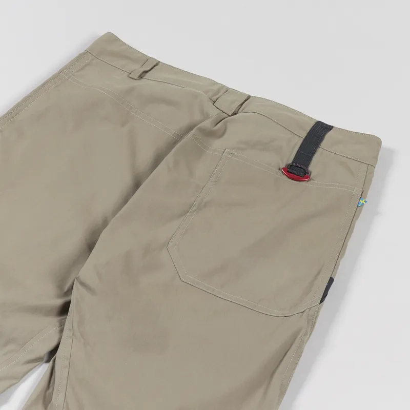 Klattermusen Grimm Shorts Khaki-3