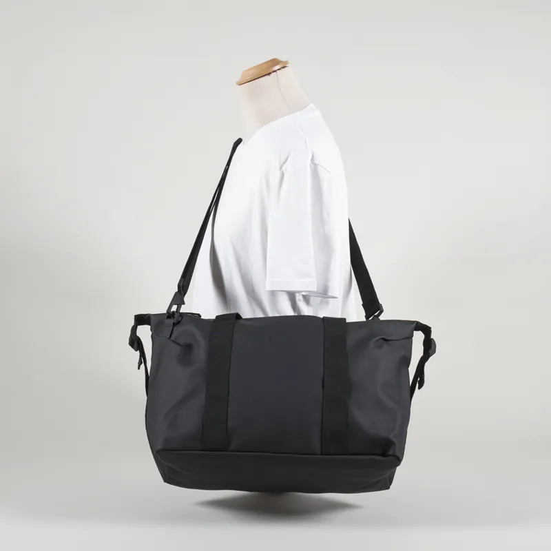 Rains Hilo Weekend Bag Large Black-3