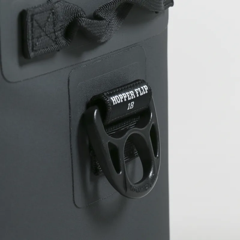 YETI Hopper Flip 18 Charcoal-6