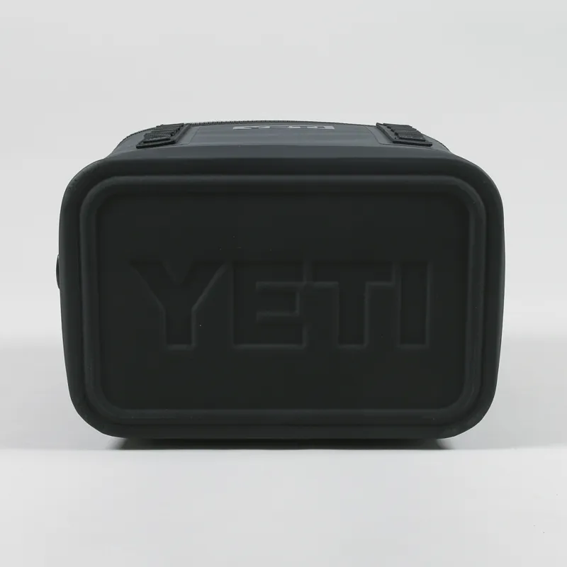 YETI Hopper Flip 18 Charcoal-5