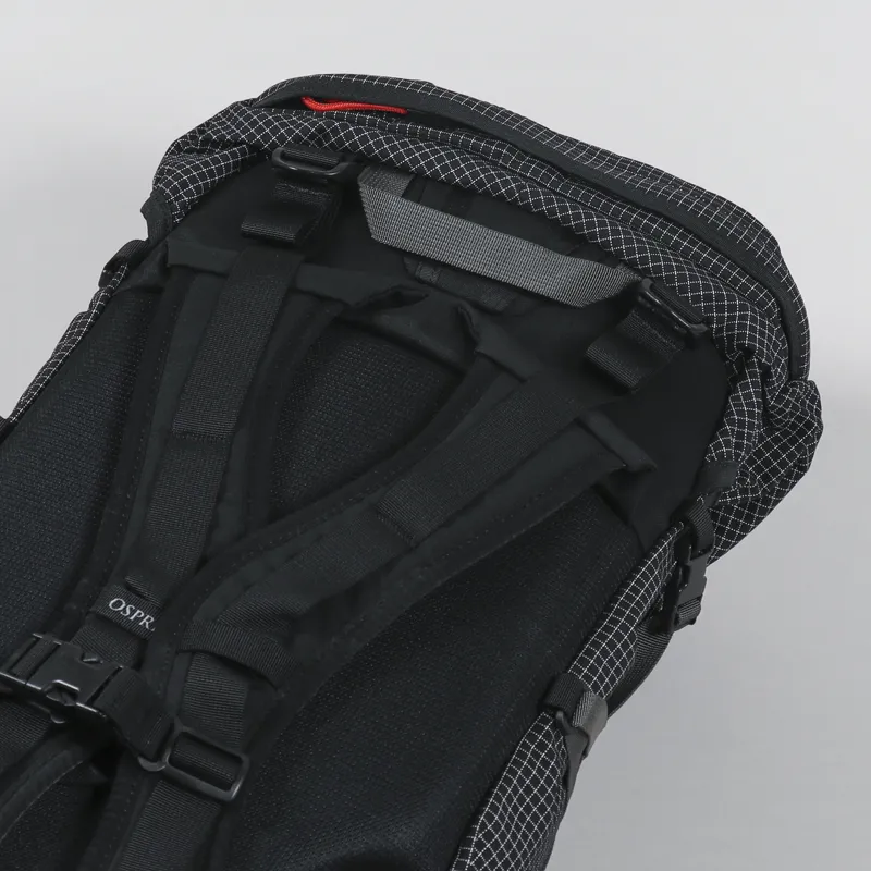 Osprey Heritage Aether 30 Pack Black White Grid-5
